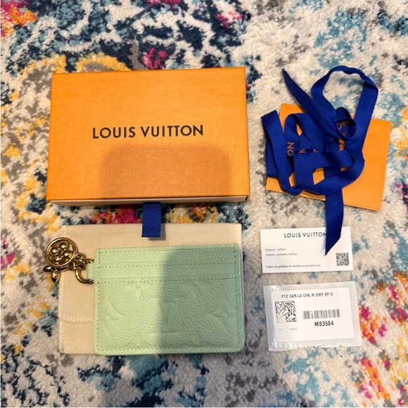 Louis Vuitton Charms Cardholder - Picture 2 of 6